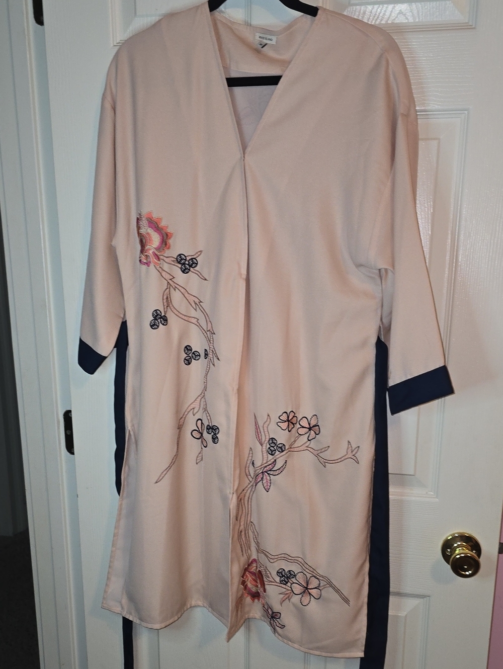 River‎ Island Pale Pink Embroidered Kimono Robe with Navy Trim